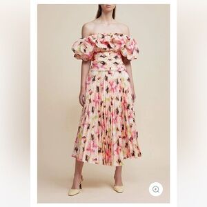 Off the shoulder pleated floral midi dress